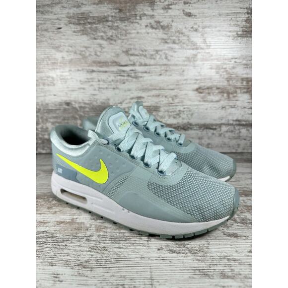 Women's Nike Air Max Zero Glacier Blue Volt Sneakers Sz 8.5 Athletic Gym - Picture 1 of 11